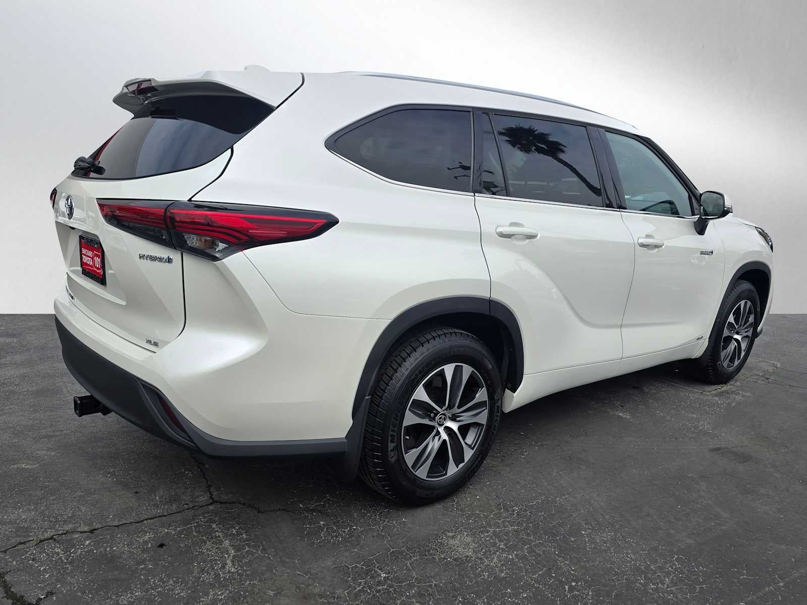2021 Toyota Highlander Hybrid XLE