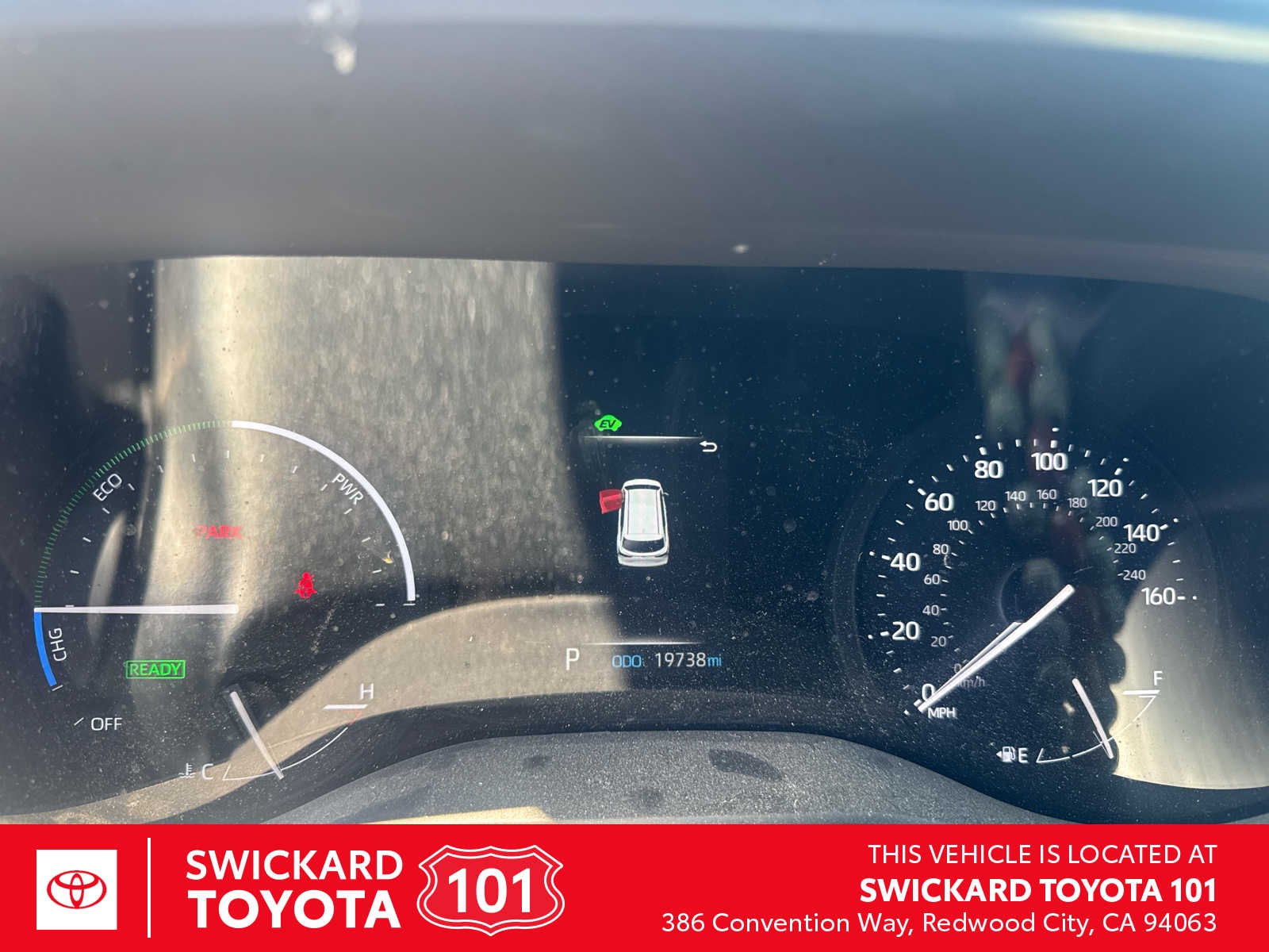 2023 Toyota Sienna XLE 7-Passenger Hybrid FWD's photo