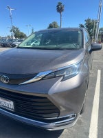 2023 Toyota Sienna XLE
