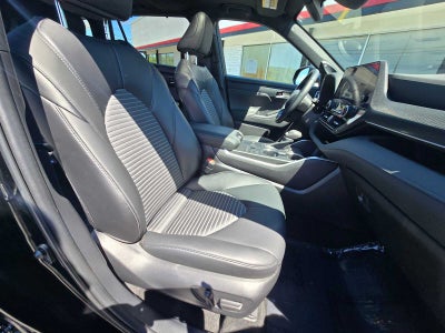 2023 Toyota Highlander XSE