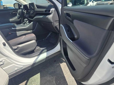 2025 Toyota Highlander LE