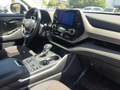 2025 Toyota Highlander LE