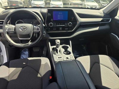 2025 Toyota Highlander LE