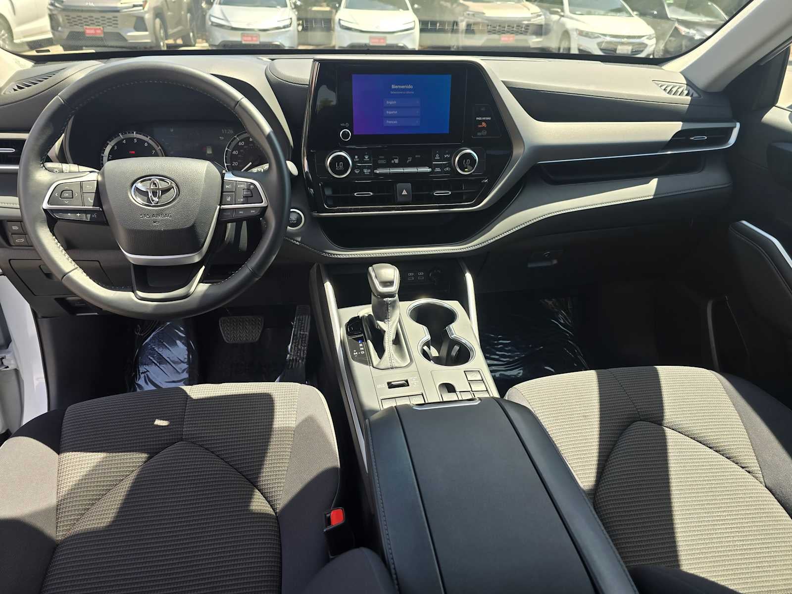 2025 Toyota Highlander LE