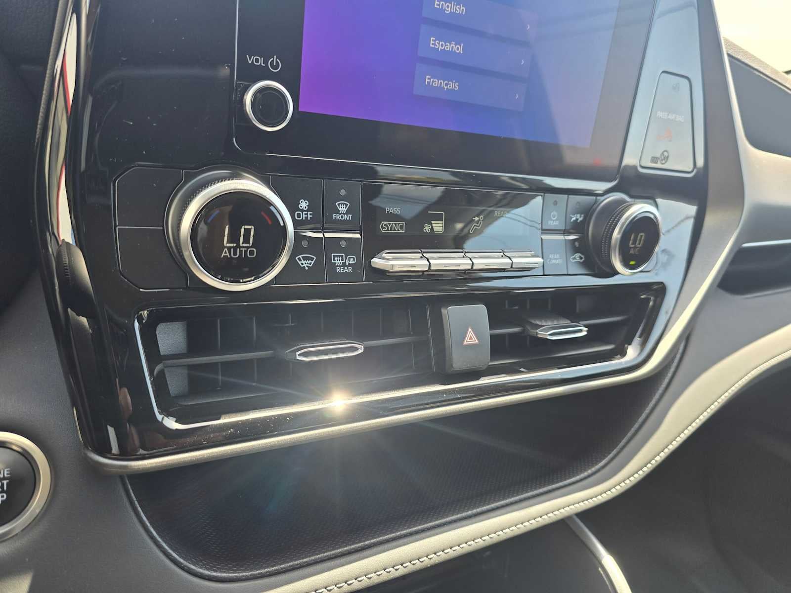2025 Toyota Highlander LE