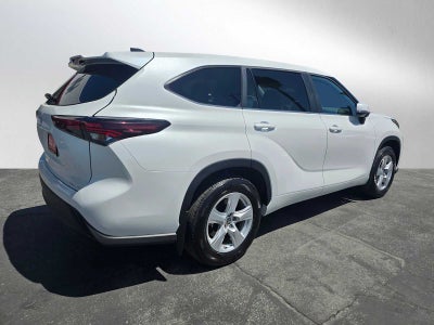 2025 Toyota Highlander LE