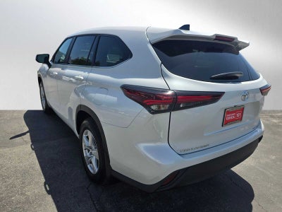 2025 Toyota Highlander LE