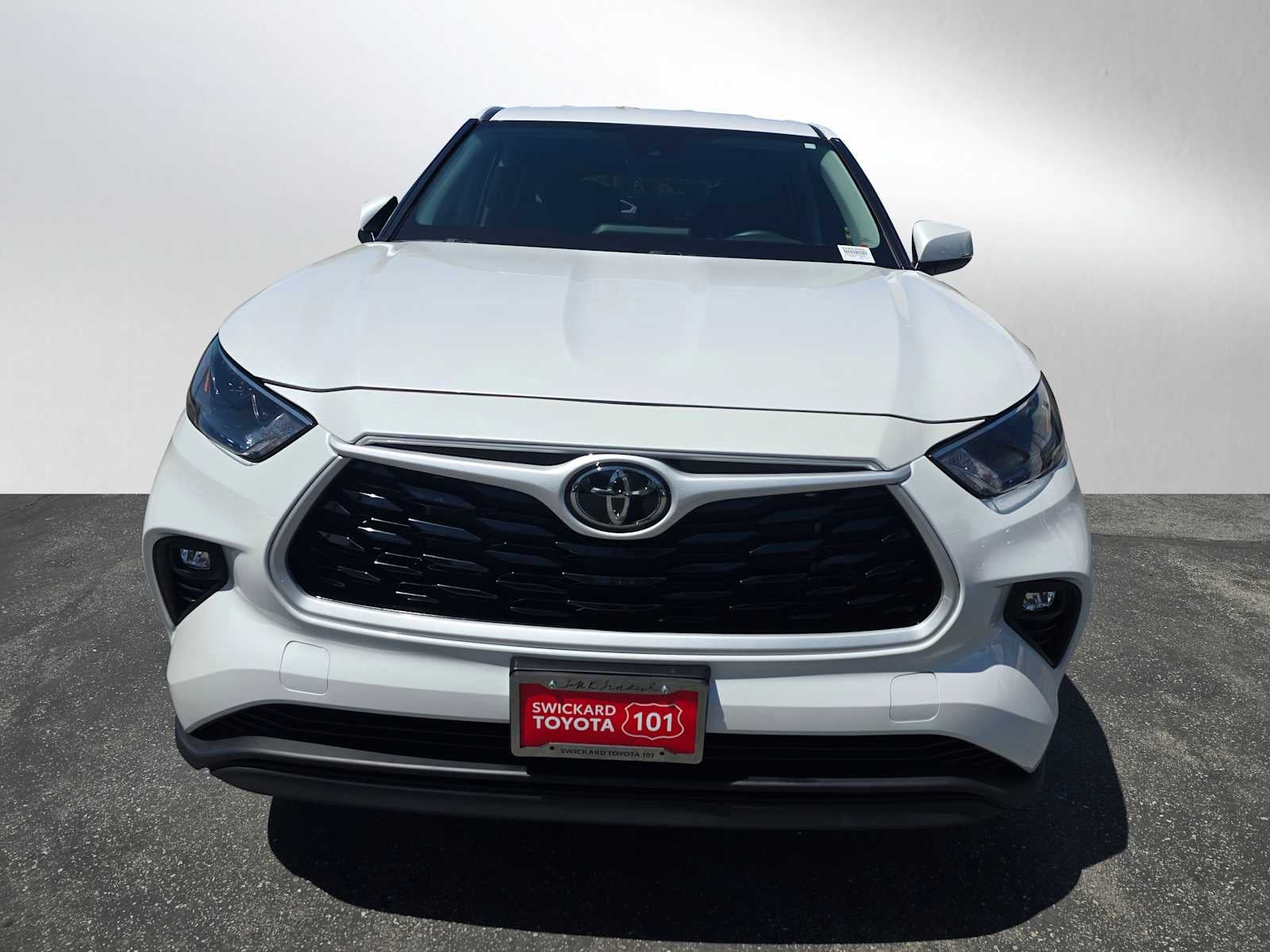 2025 Toyota Highlander LE