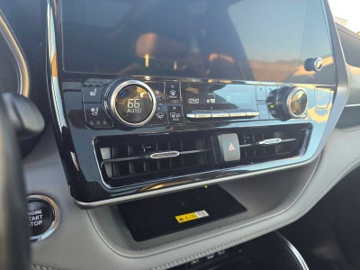 2023 Toyota Highlander Platinum