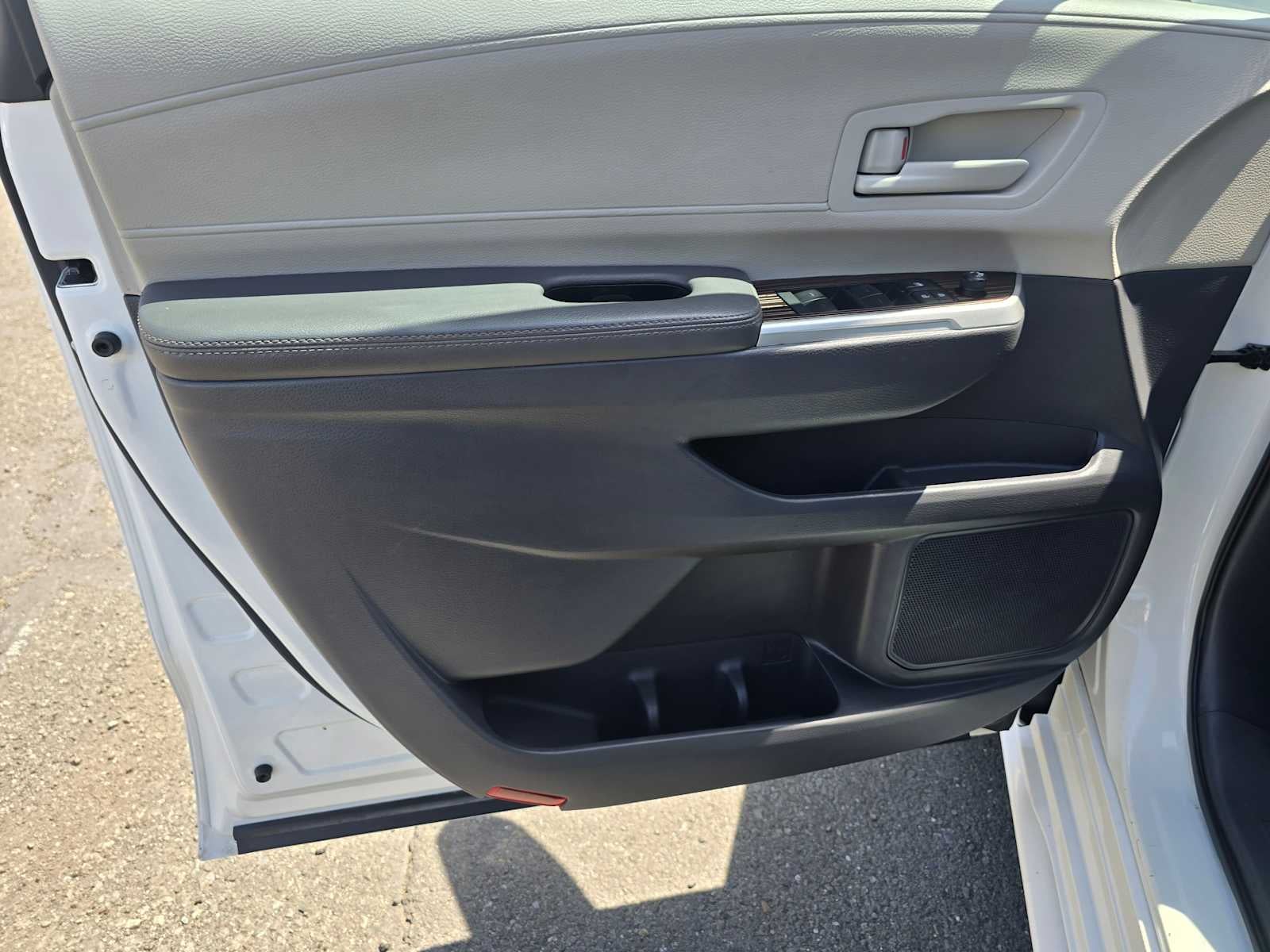 2024 Toyota Sienna LE - Photo 21