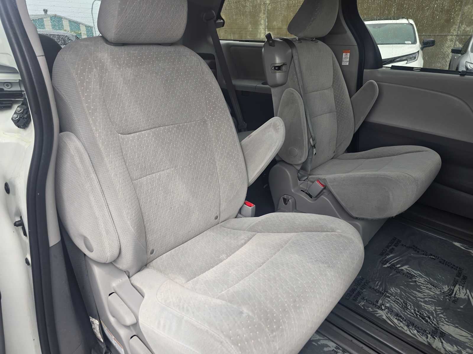 2020 Toyota Sienna LE