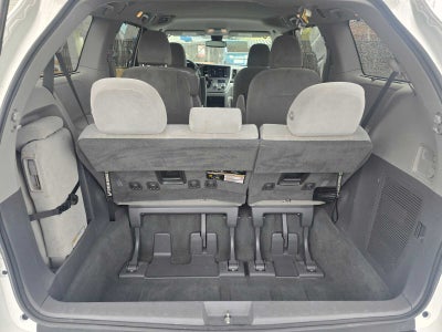 2020 Toyota Sienna LE