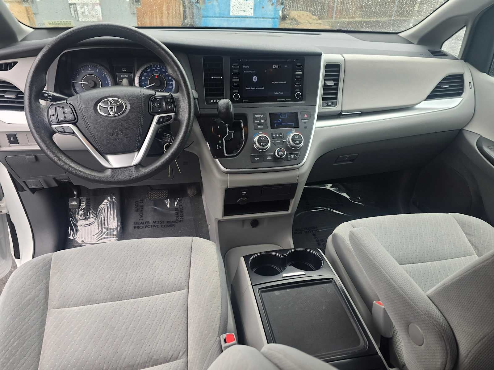 2020 Toyota Sienna LE