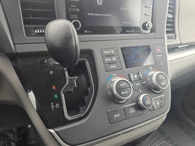 2020 Toyota Sienna LE