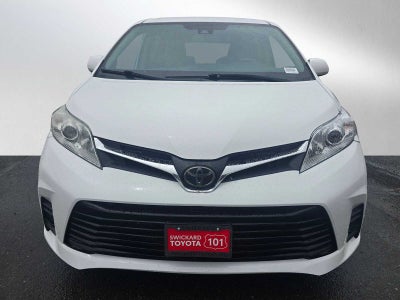 2020 Toyota Sienna LE