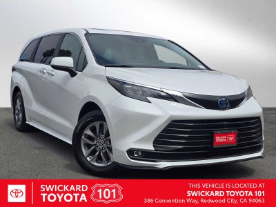 2025 Toyota Sienna XLE