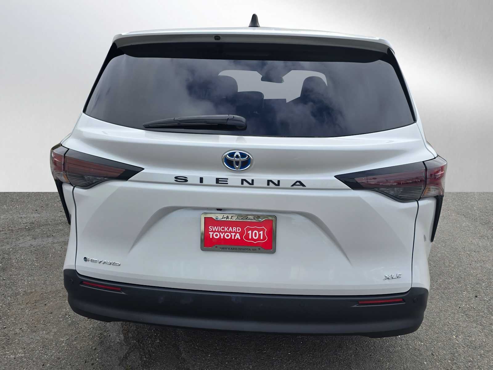 2025 Toyota Sienna XLE