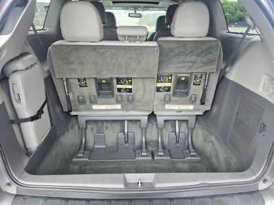 2017 Toyota Sienna XLE