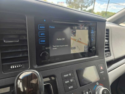 2017 Toyota Sienna XLE