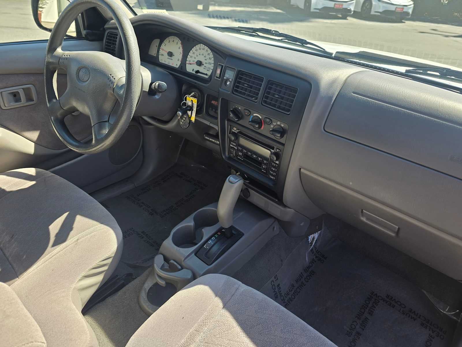 2004 Toyota Tacoma XtraCab Auto (Natl)