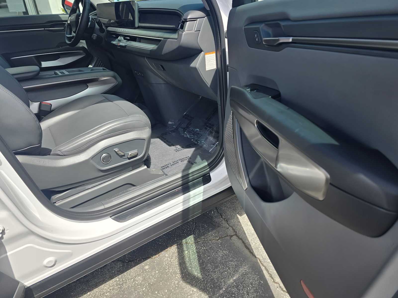 2026 Kia EV9 Light Short Range