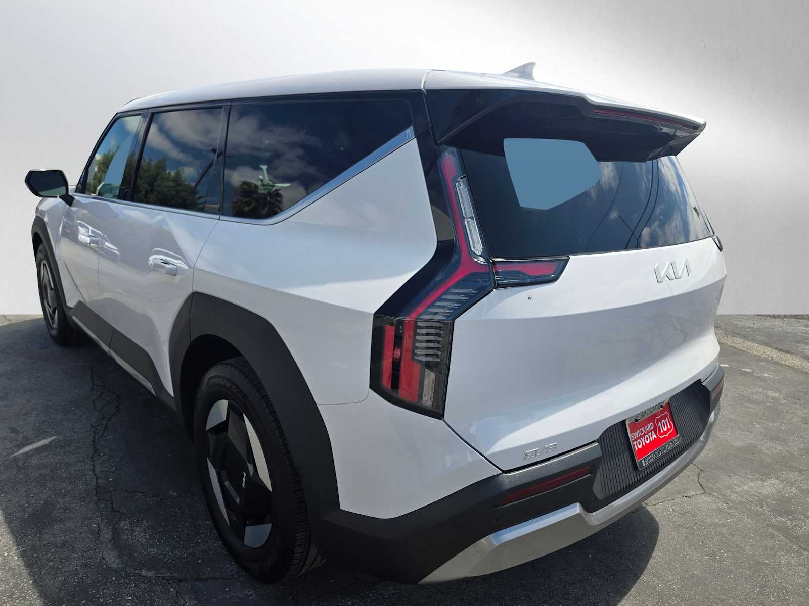 2026 Kia EV9 Light Short Range