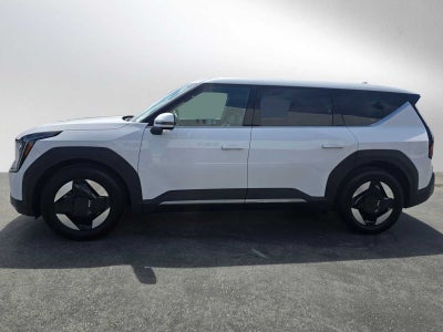 2026 Kia EV9 Light Short Range