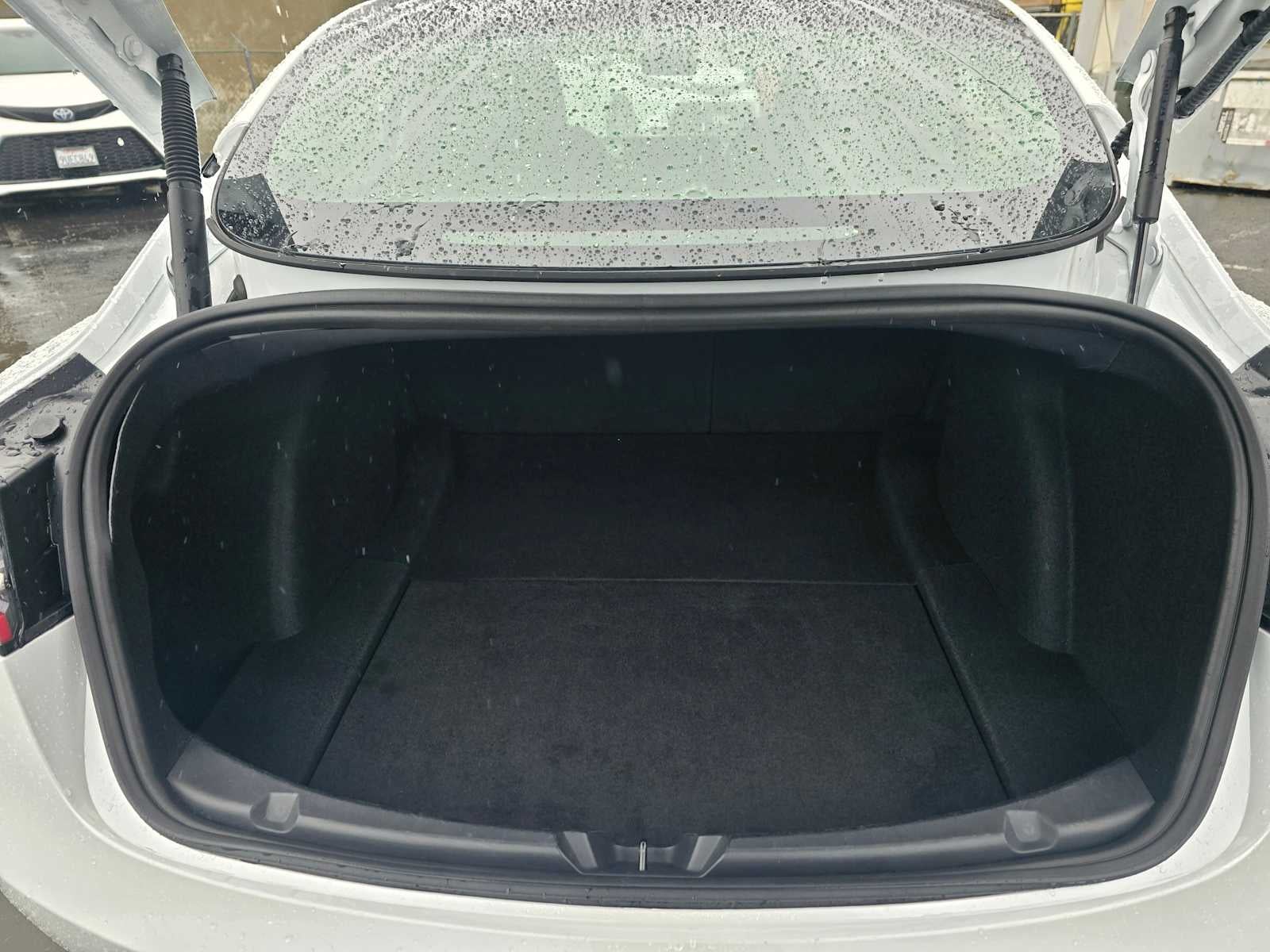 2023 Tesla Model 3 RWD