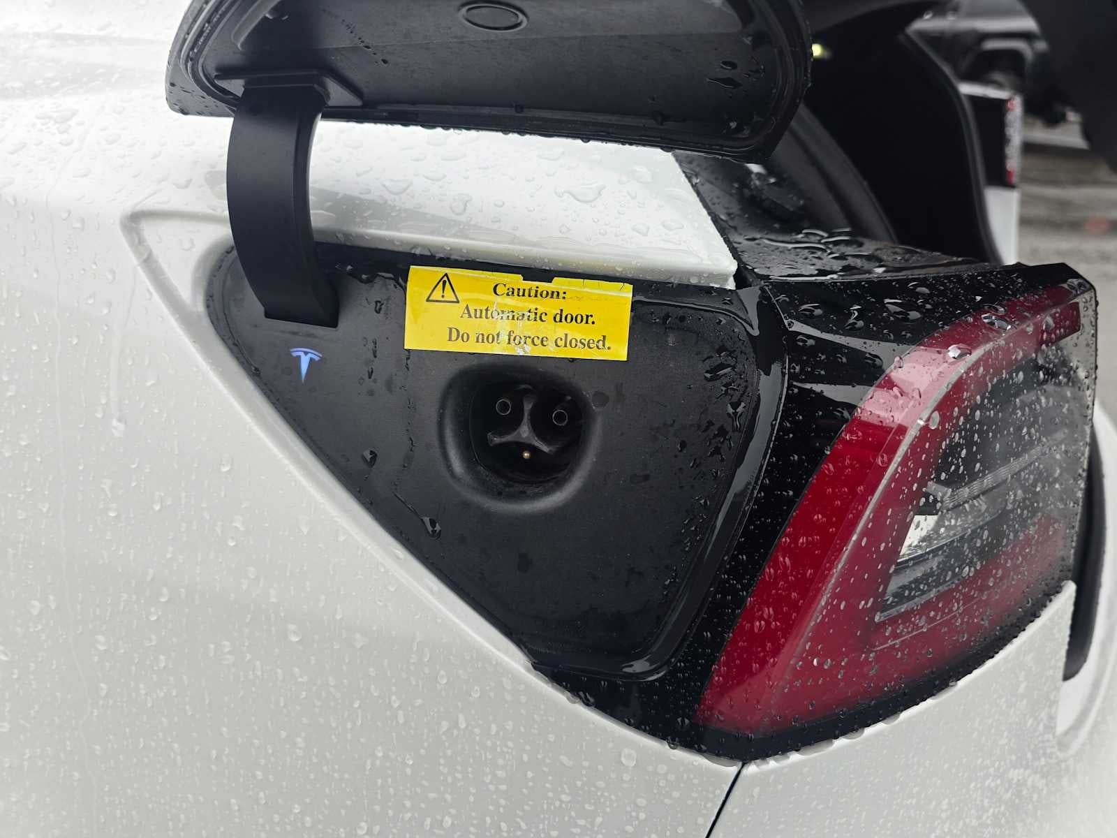 2023 Tesla Model 3 RWD