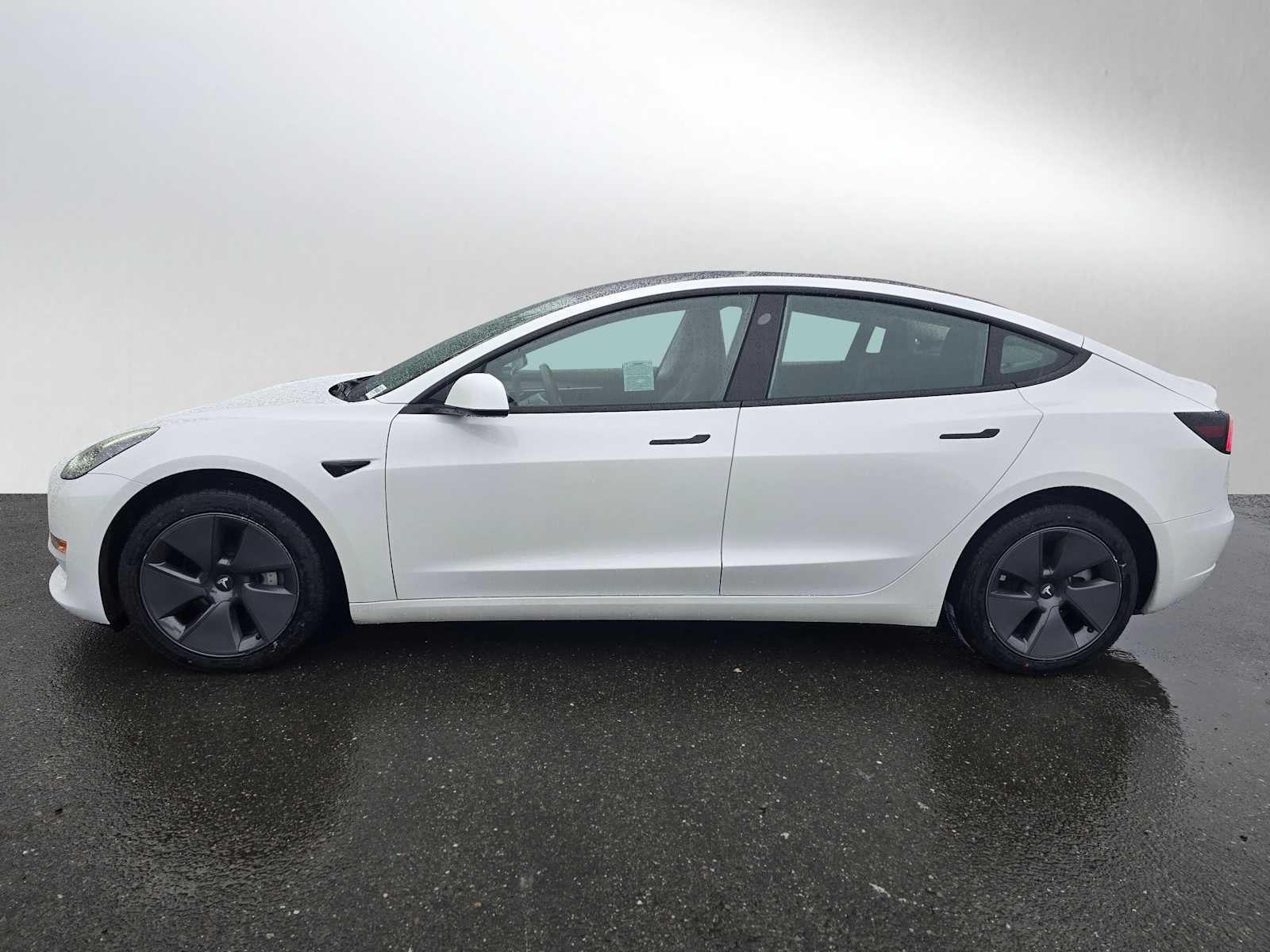 2023 Tesla Model 3 RWD