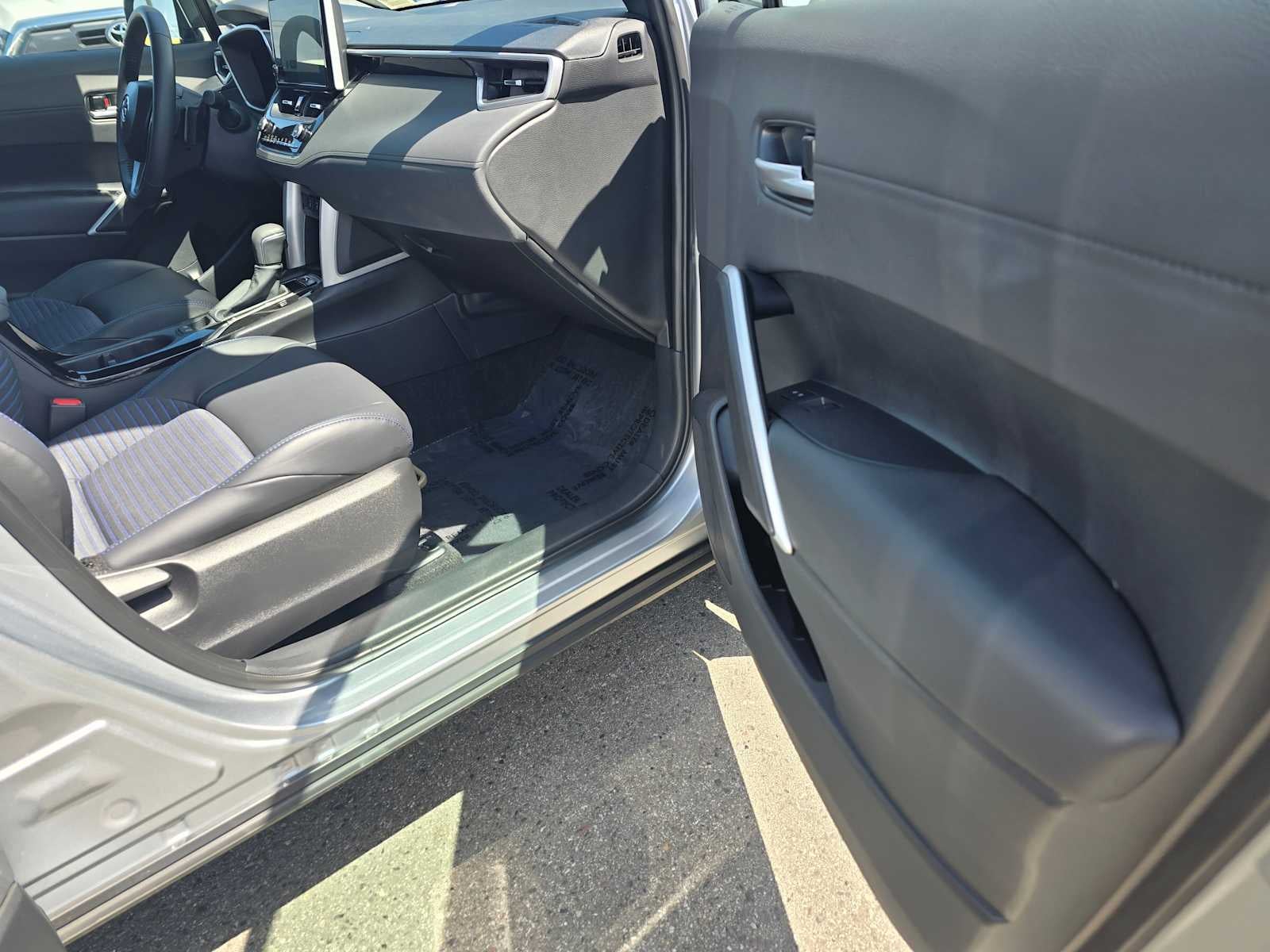 2025 Toyota Corolla Cross Hybrid XSE