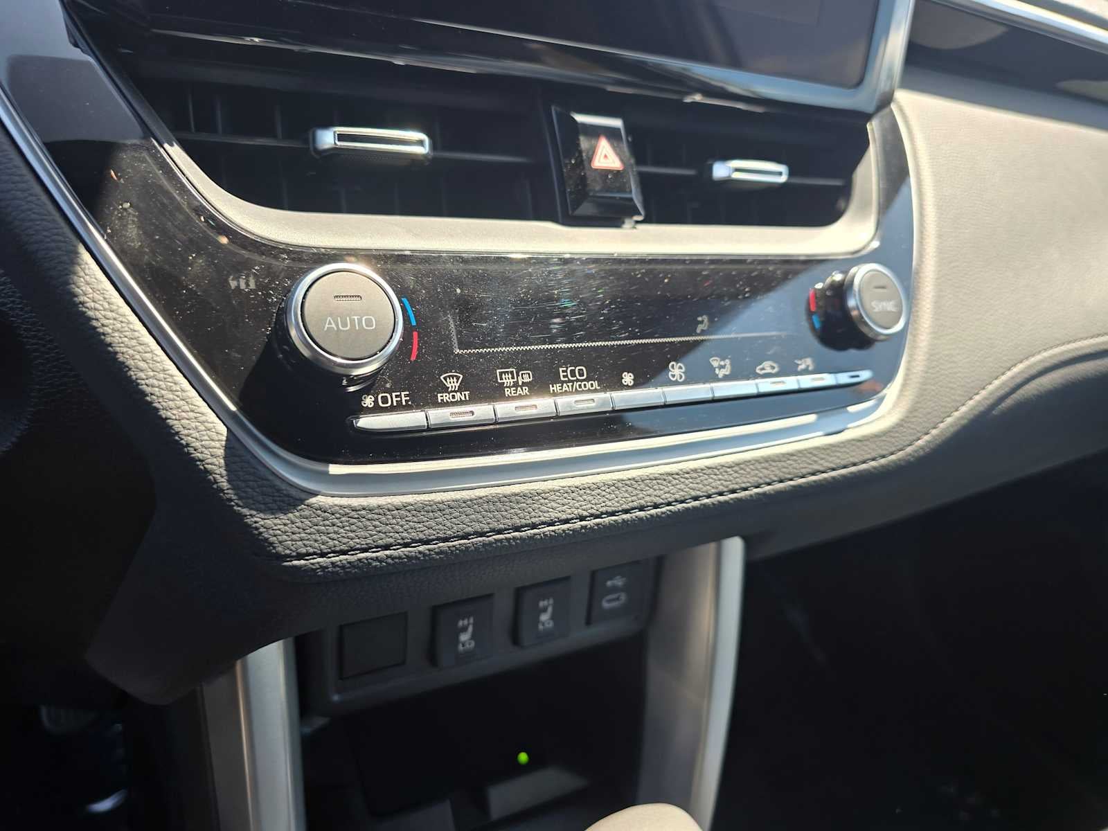 2025 Toyota Corolla Cross Hybrid XSE