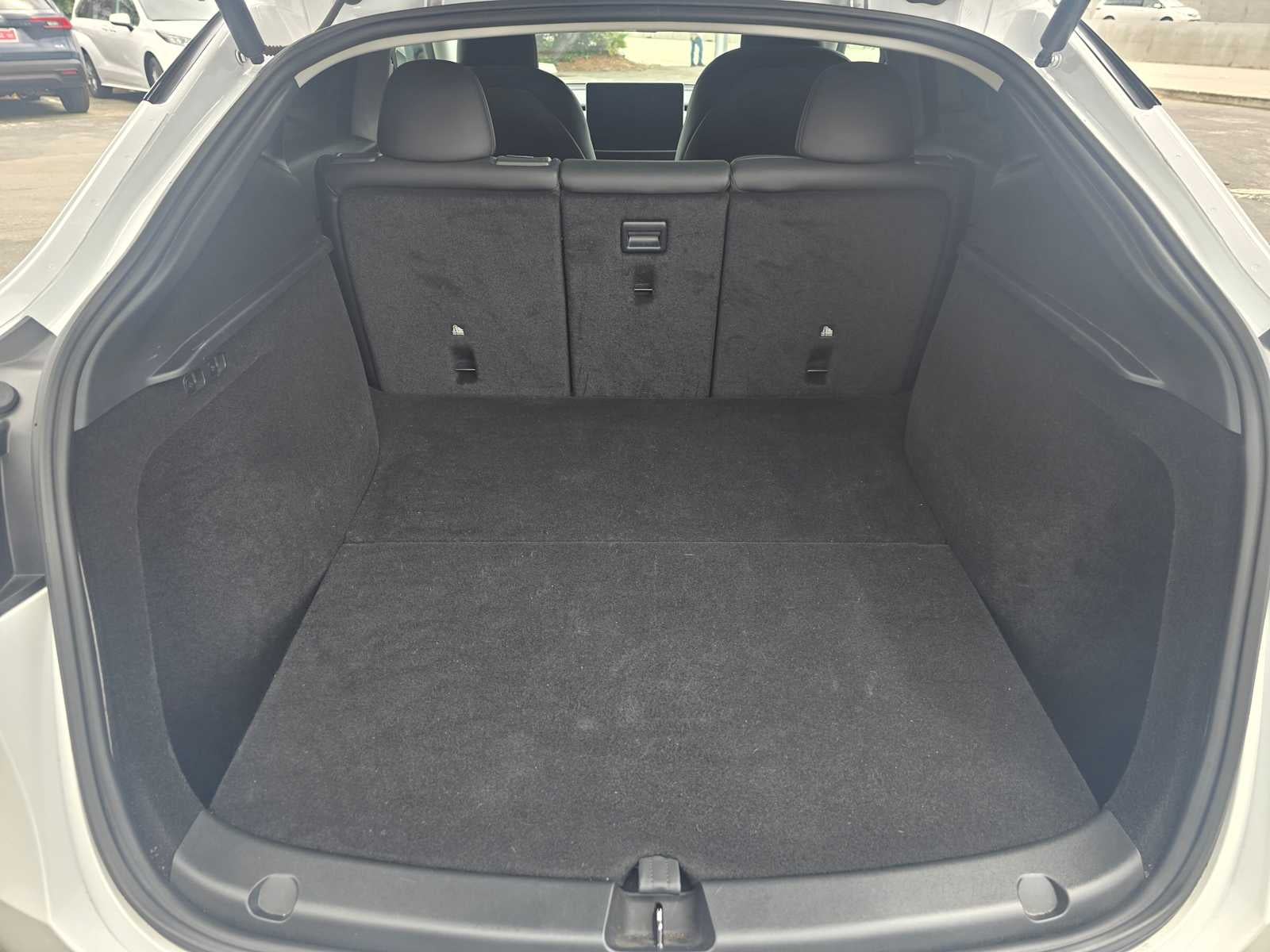 2024 Tesla Model Y RWD