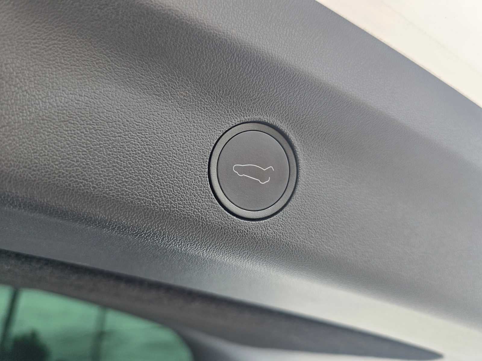 2024 Tesla Model Y RWD