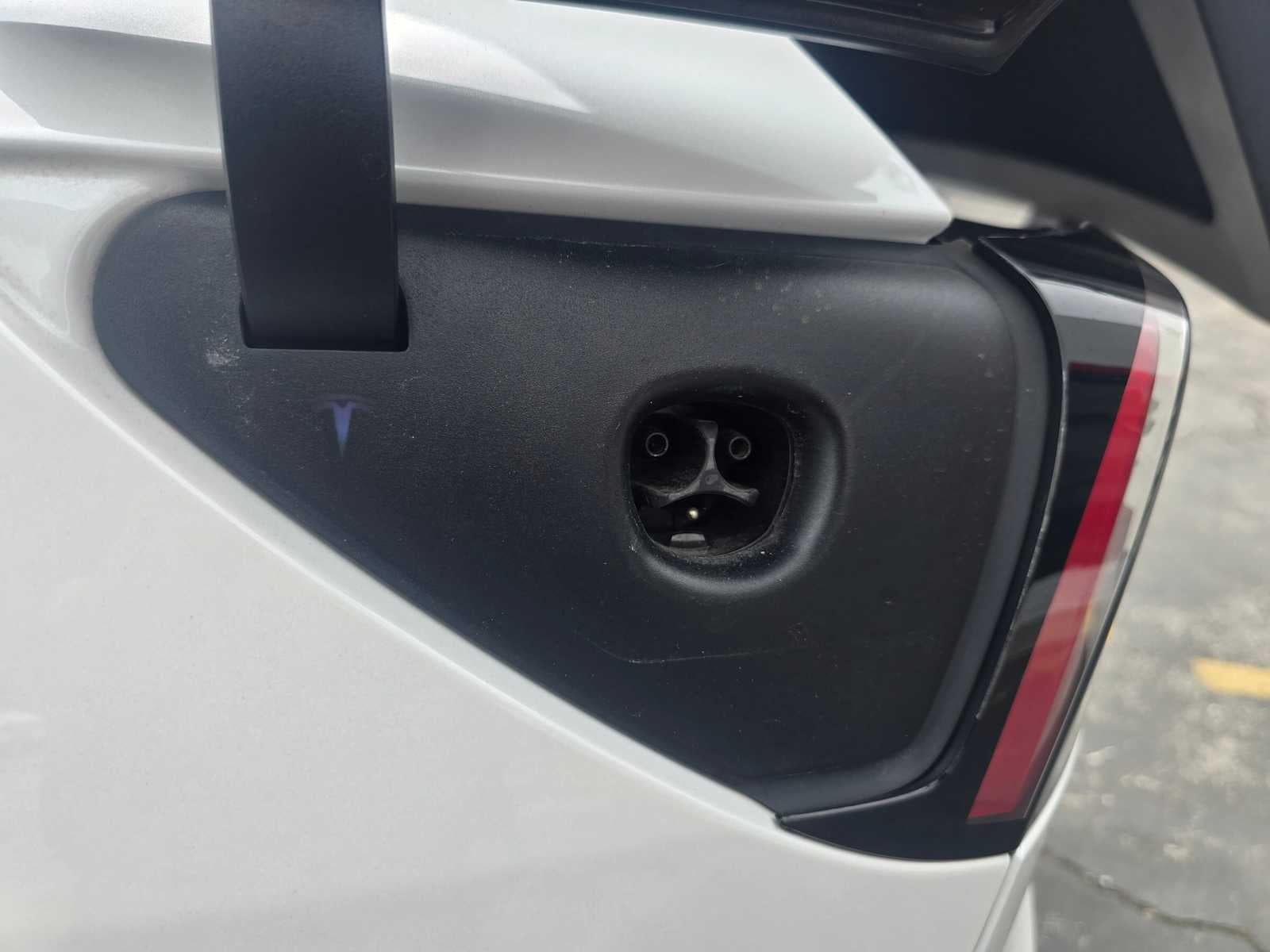 2024 Tesla Model Y RWD