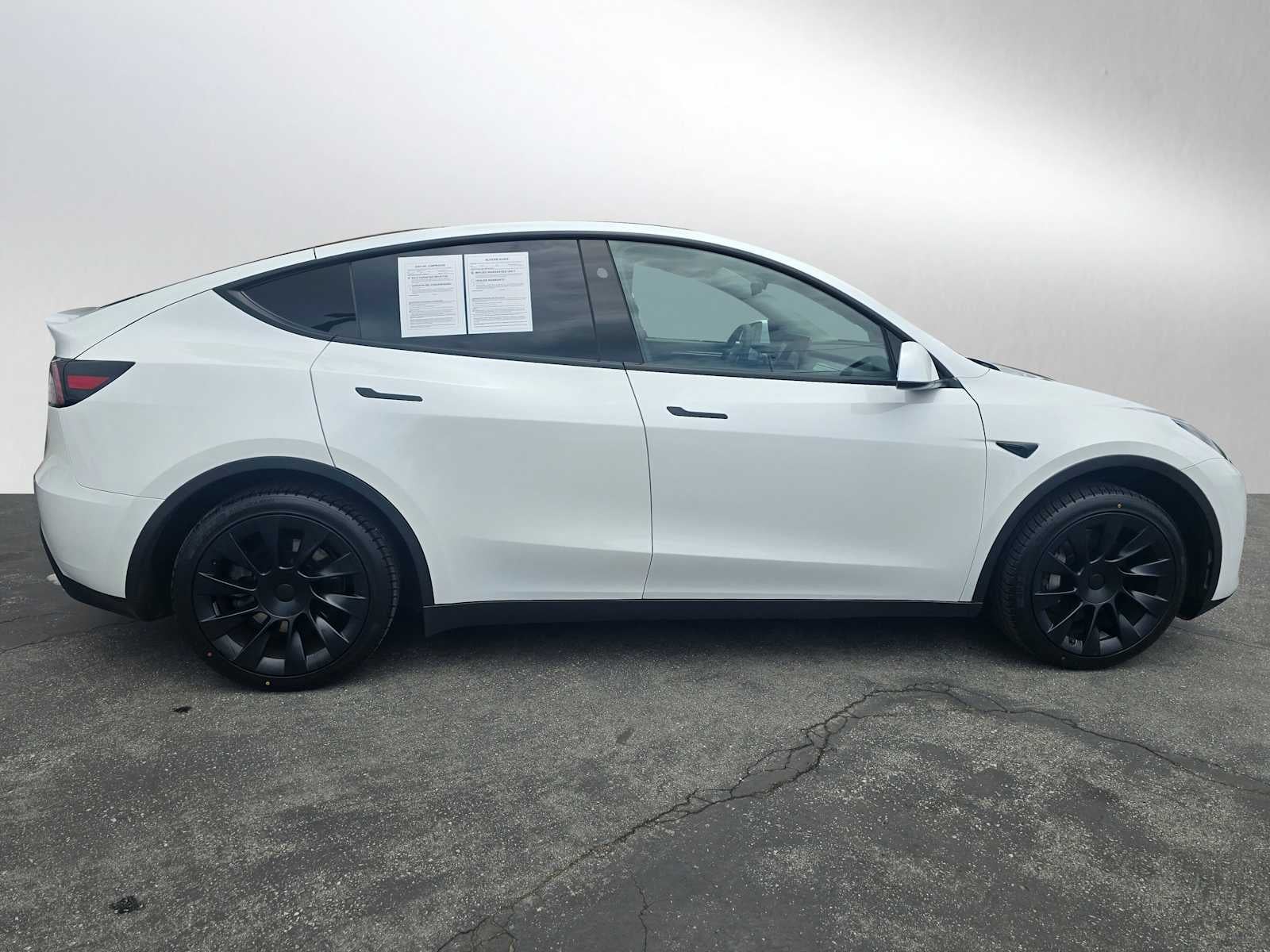 2024 Tesla Model Y RWD