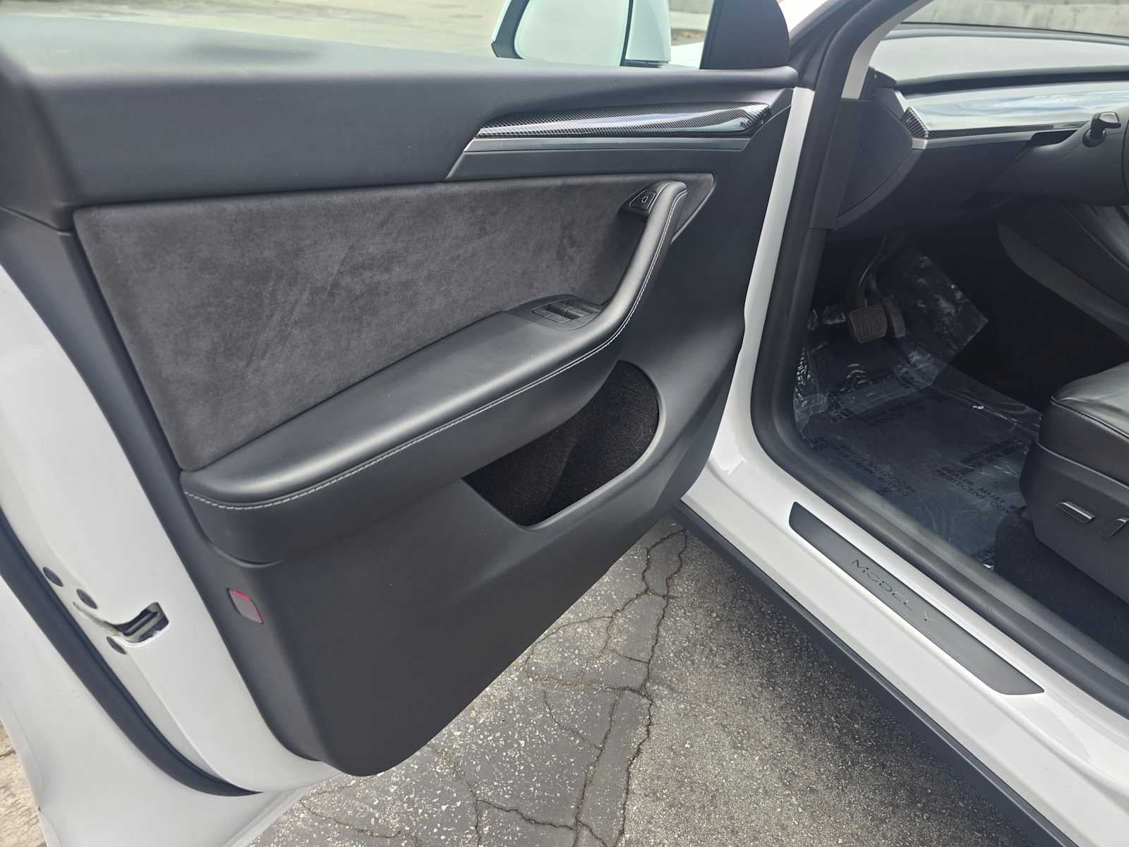 2024 Tesla Model Y RWD