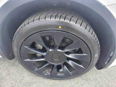 2024 Tesla Model Y RWD