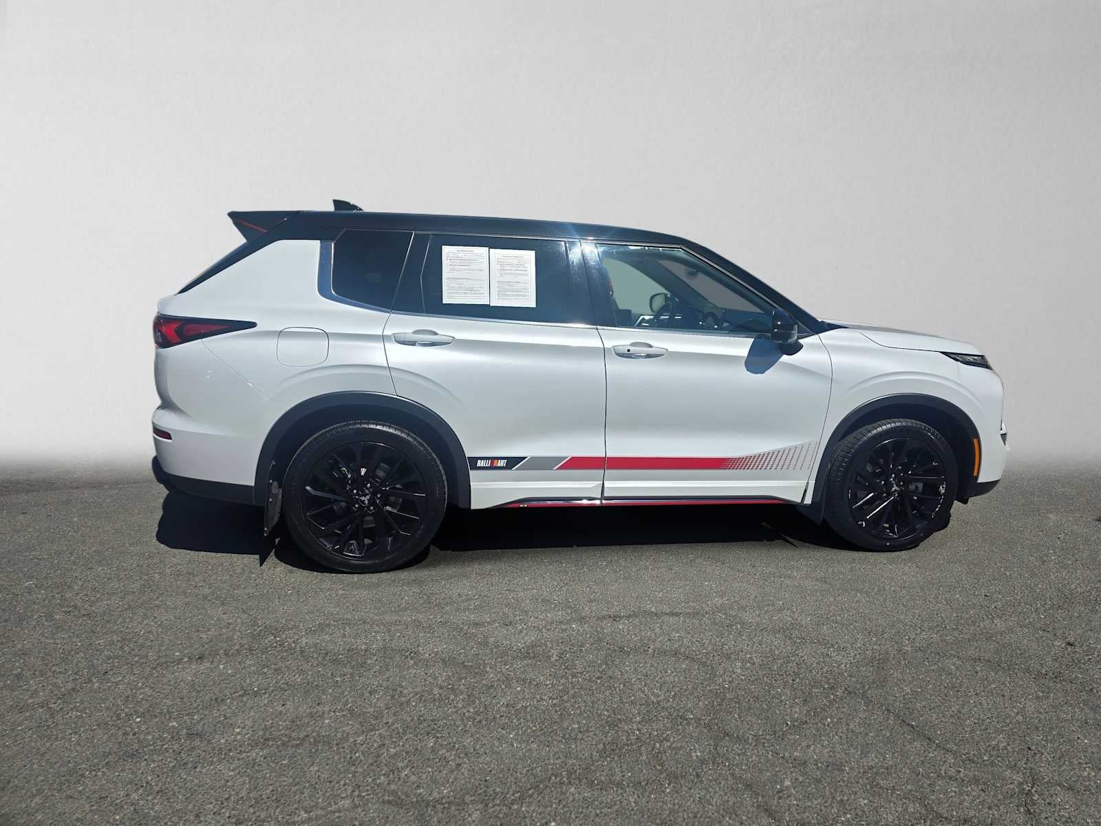 2024 Mitsubishi Outlander SE Ralliart
