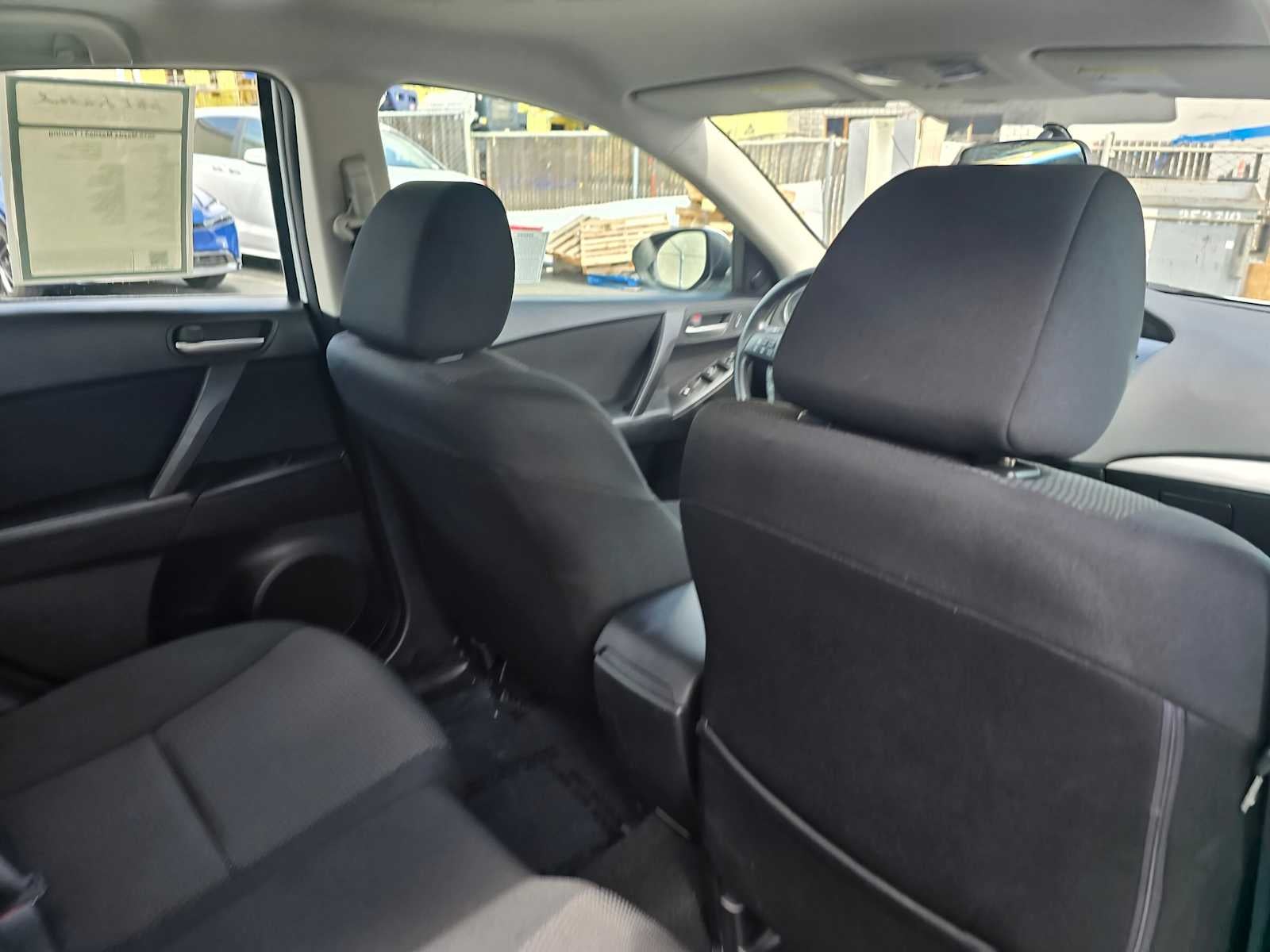 2013 Mazda Mazda3 i Touring