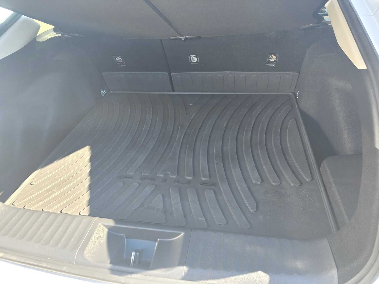 2023 Toyota Prius XLE