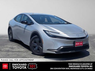 2025 Toyota Prius LE