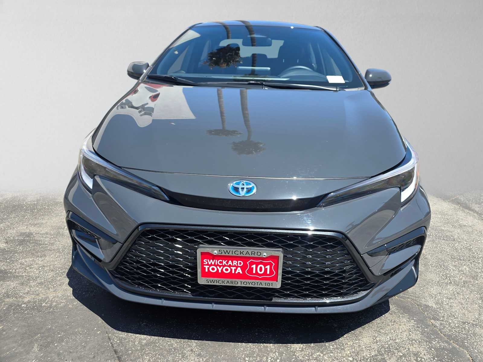 2025 Toyota Corolla Hybrid SE