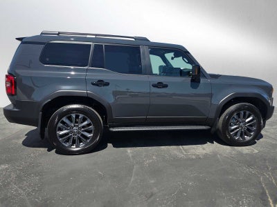2025 Toyota Land Cruiser 4WD (Natl)