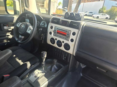 2014 Toyota FJ Cruiser 4WD 4dr Auto (Natl)