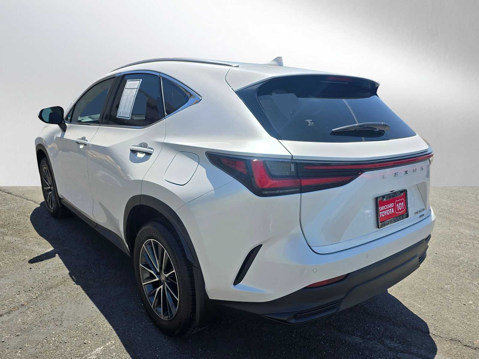 2024 Lexus NX 350h Premium
