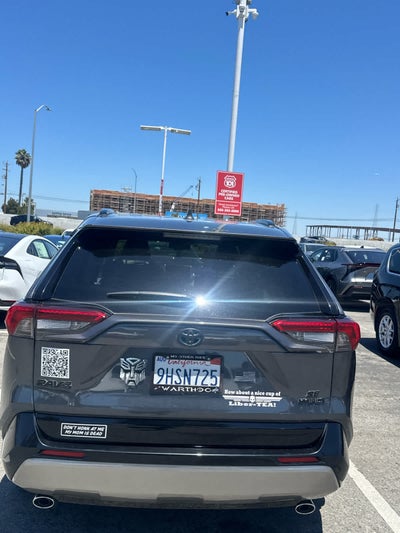 2023 Toyota RAV4 Hybrid SE