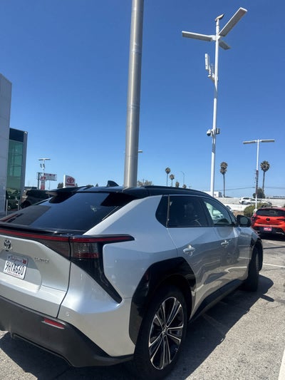 2023 Toyota bZ4X Limited
