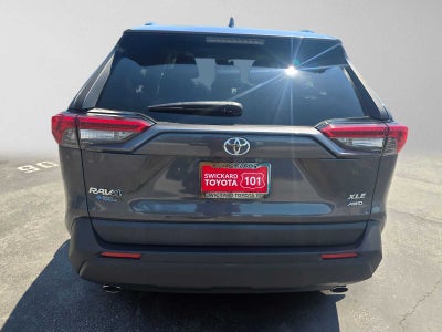 2020 Toyota RAV4 XLE