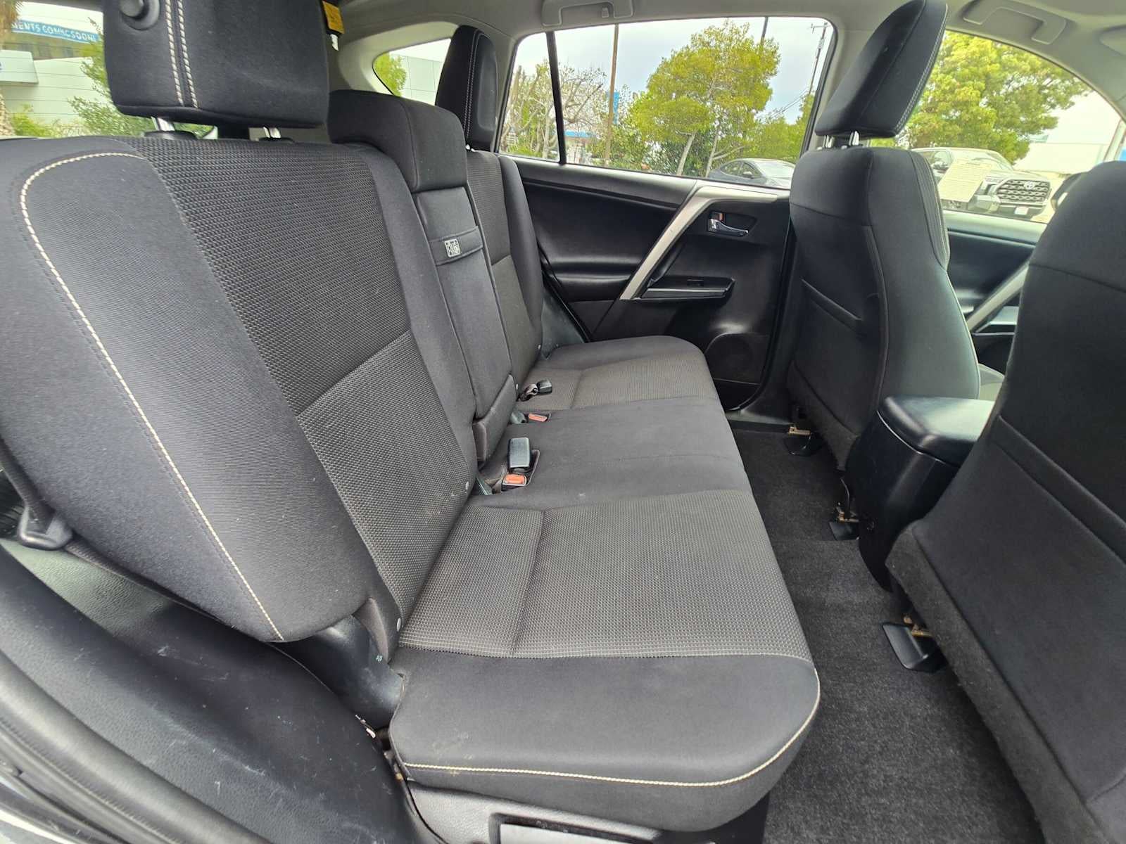 2016 Toyota RAV4 Hybrid XLE